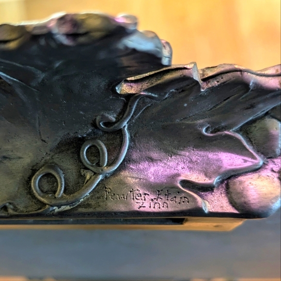 EUC 1991 Seagull Pewter Green Marble Slab Tray with Grape Motif - Picture 6 of 6